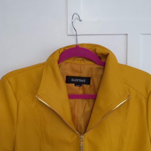 ELLEN TRACY Mustard Yellow Pleater zip Jacket size Medium GOLD Zippers - Picture 4 of 6